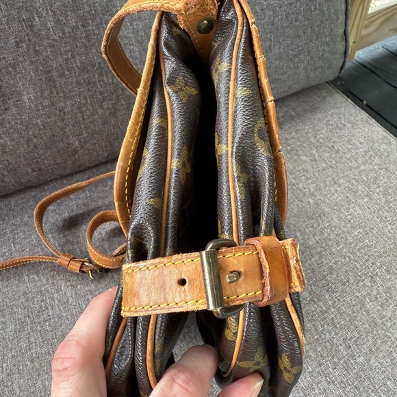 Authentic Louis Vuitton Tan and Brown Monogram Messenger Bag - Picture 10 of 16